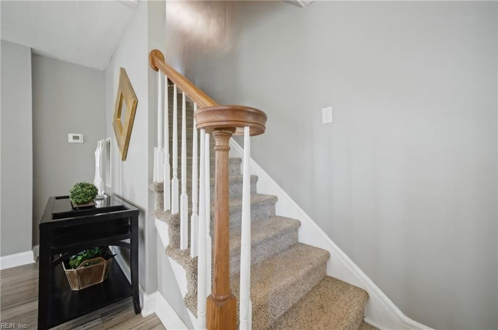 Photo of 10 E Southampton Avenue, Hampton, VA 23669 (MLS # 10634331)