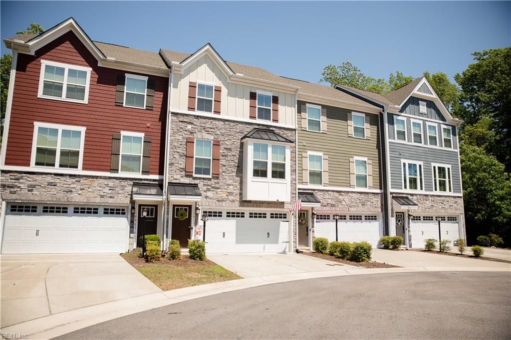 Photo of 1013 Stern Way, Chesapeake, VA 23323 (MLS # 10635810)