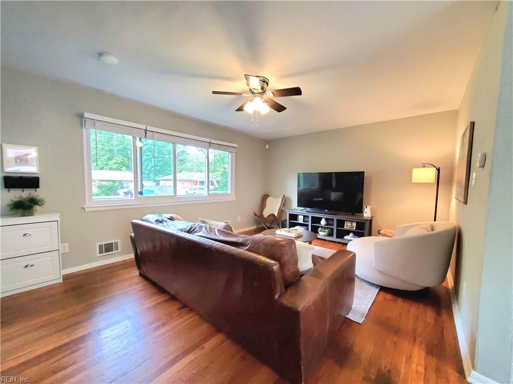 Photo of 4912 Erskine Street, Virginia Beach, VA 23462 (MLS # 10613081)