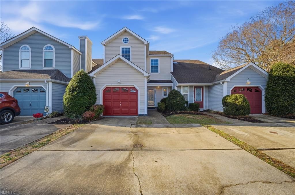 Photo of 4987 Kemps Lake Drive, Virginia Beach, VA 23462 (MLS # 10614114)