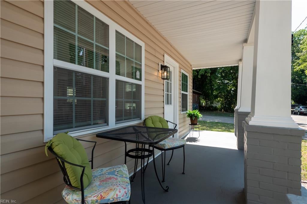 Photo of 845 W 50th Street, Norfolk, VA 23508 (MLS # 10646397)