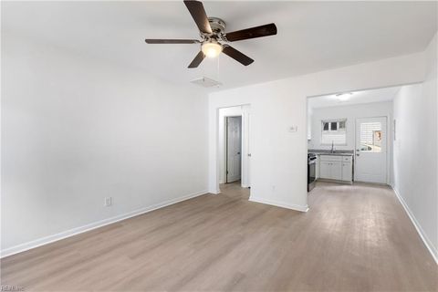 Duplex in Norfolk VA 2924 Tidewater Drive 15.jpg