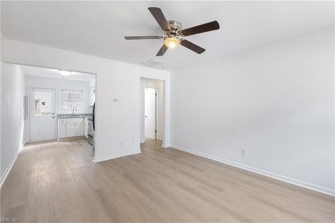 Duplex in Norfolk VA 2924 Tidewater Drive 3.jpg