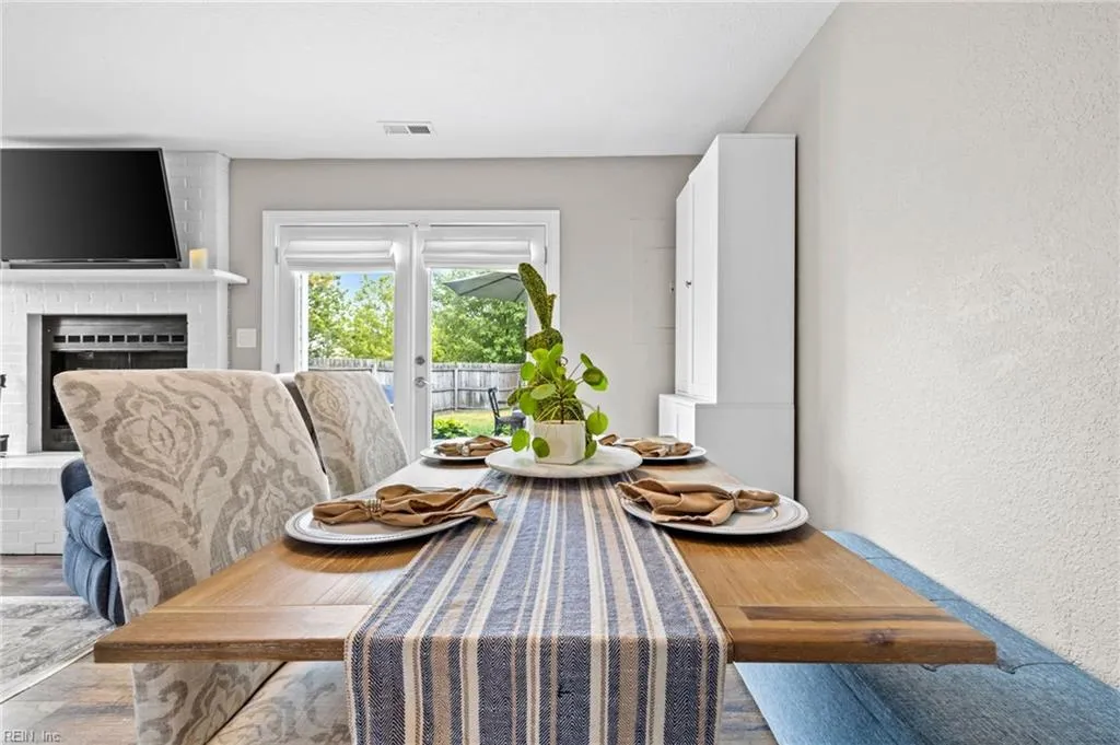 Virginia Beach, Virginia 23454, United States, 4 Bedrooms Bedrooms, ,3 BathroomsBathrooms,Residential,Pending,11499