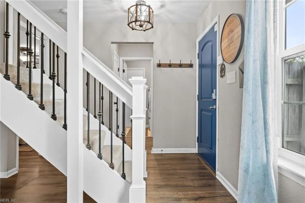 Virginia Beach, Virginia 23454, United States, 4 Bedrooms Bedrooms, ,3 BathroomsBathrooms,Residential,Pending,11499