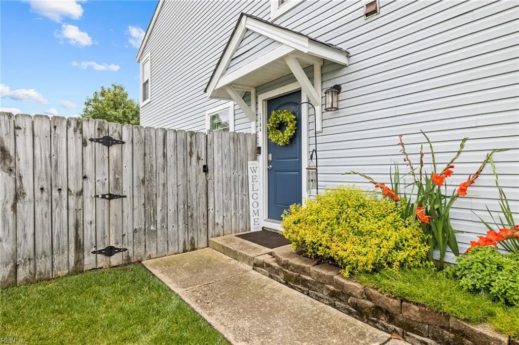 Virginia Beach, Virginia 23454, United States, 4 Bedrooms Bedrooms, ,3 BathroomsBathrooms,Residential,Pending,11499