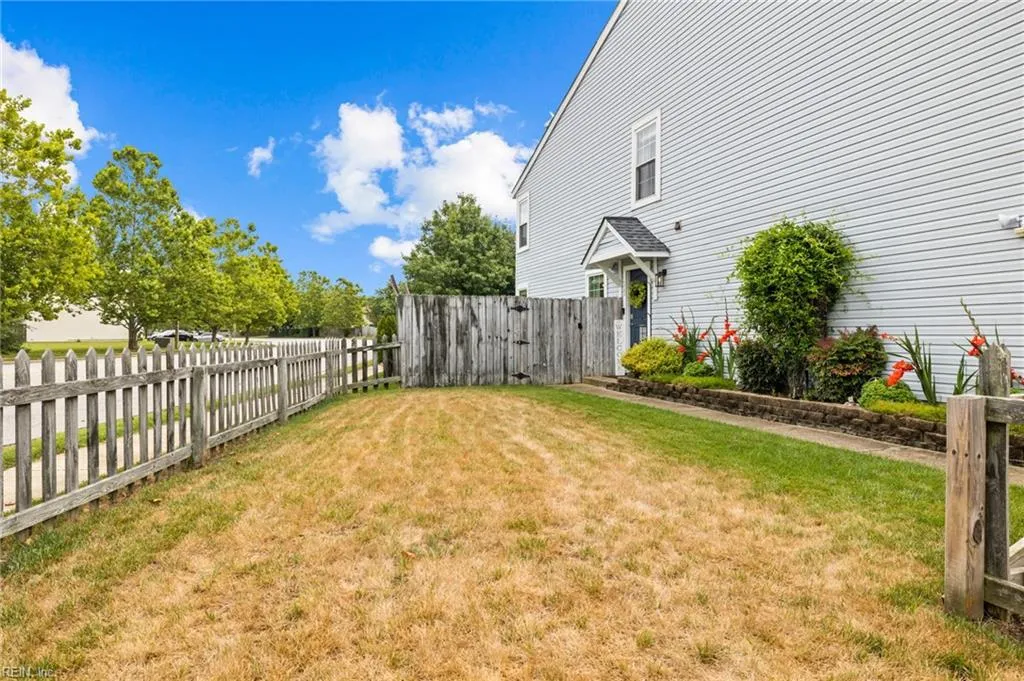 Virginia Beach, Virginia 23454, United States, 4 Bedrooms Bedrooms, ,3 BathroomsBathrooms,Residential,Pending,11499