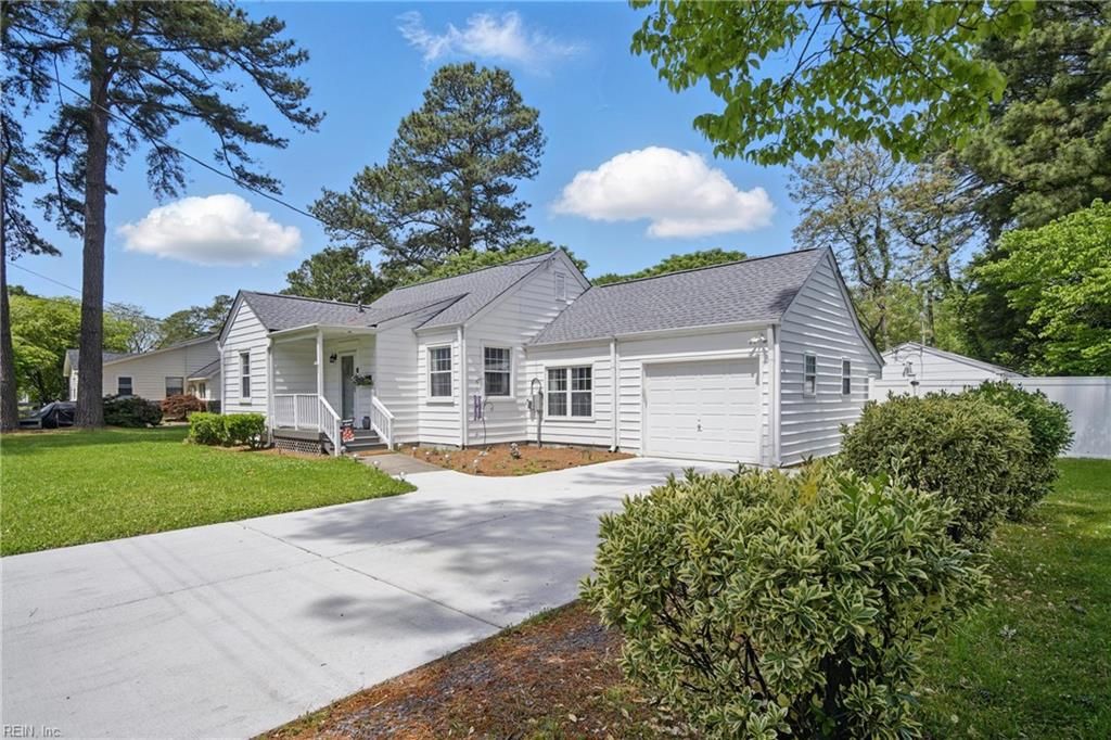 Photo of 1207 Earle Avenue, Chesapeake, VA 23324 (MLS # 10623967)