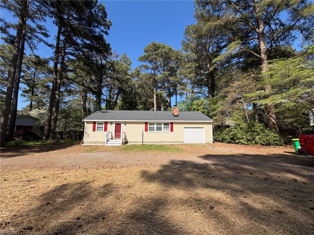 Photo of 8331 Circle Drive, Hayes, VA 23072 (MLS # 10628857)