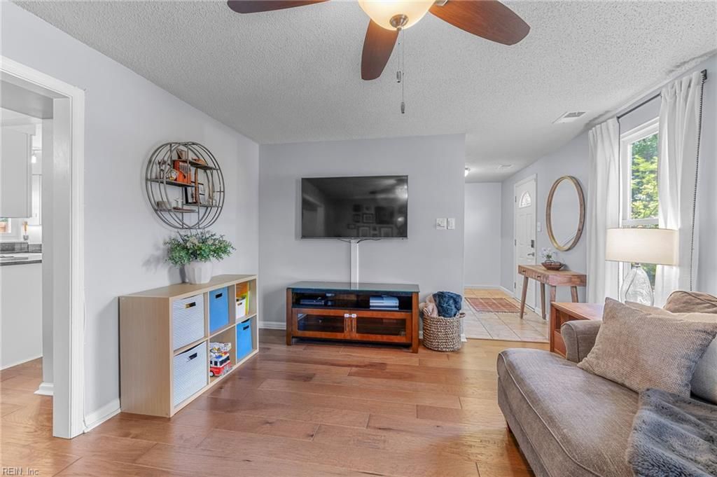 Photo of 1077 Gauguin Drive, Virginia Beach, VA 23454 (MLS # 10637673)