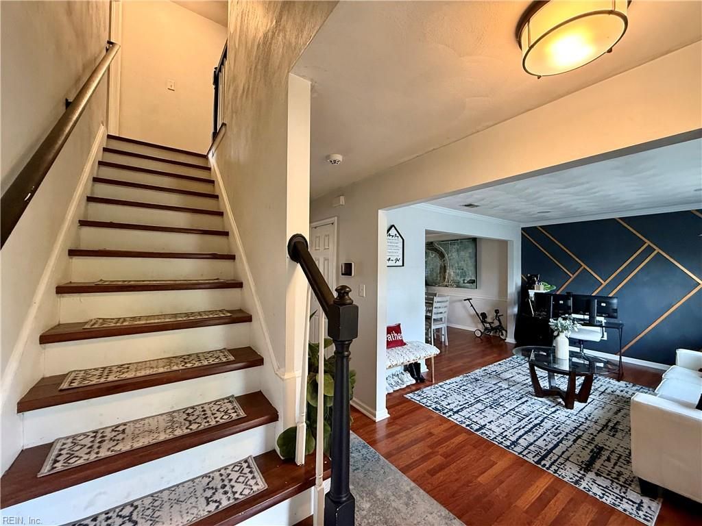 Photo of 941 Avenue G, Norfolk, VA 23513 (MLS # 10640628)