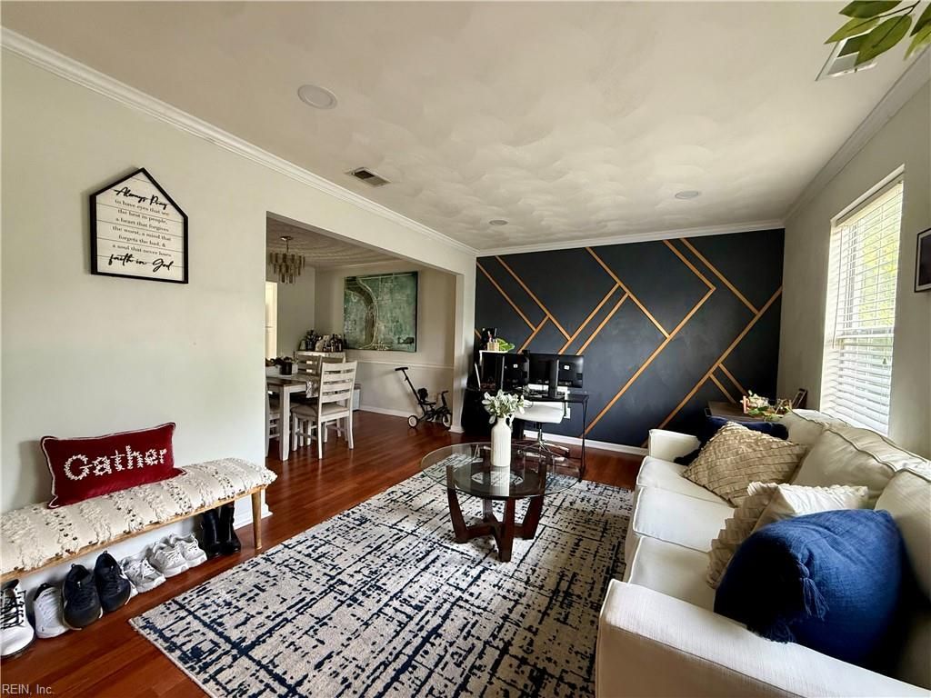 Photo of 941 Avenue G, Norfolk, VA 23513 (MLS # 10640628)