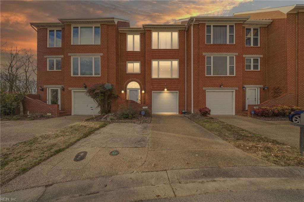 Photo of 1719 N River Creek Landing, Suffolk, VA 23434 (MLS # 10617621)