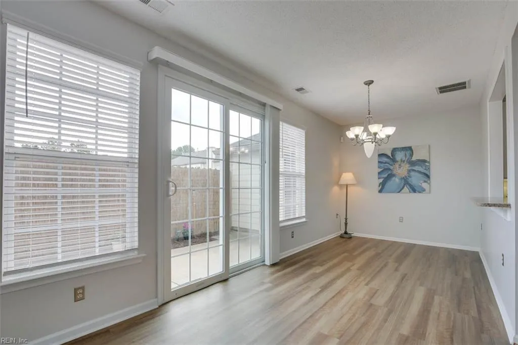 Virginia Beach, Virginia 23454, United States, 2 Bedrooms Bedrooms, ,3 BathroomsBathrooms,Residential,Active,183588