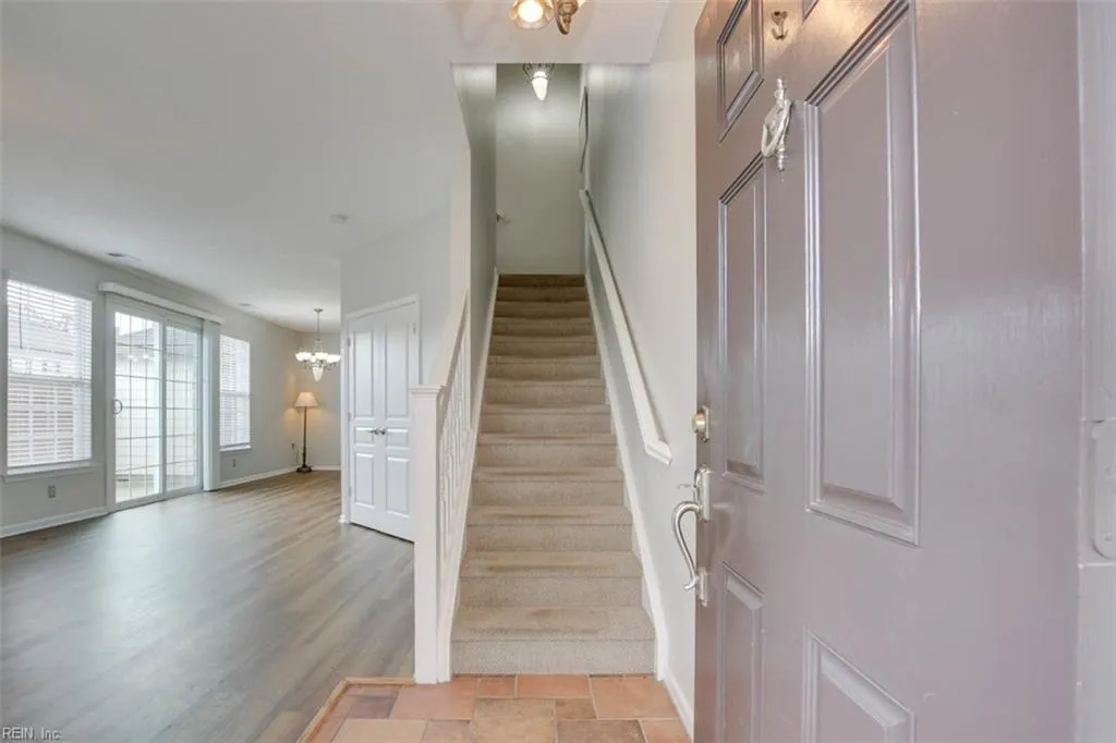 Virginia Beach, Virginia 23454, United States, 2 Bedrooms Bedrooms, ,3 BathroomsBathrooms,Residential,Active,183588