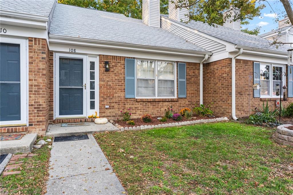 Photo of 108 Farmstead Place, Yorktown, VA 23692 (MLS # 10659790)