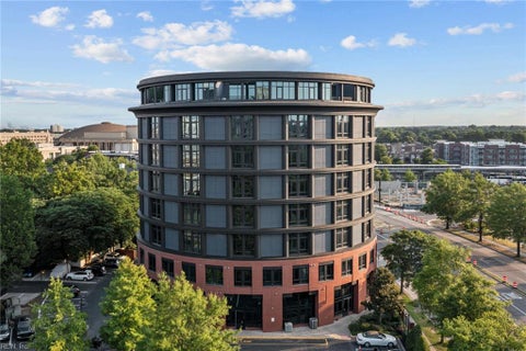 Photo for 415 Saint Pauls BLVD 307