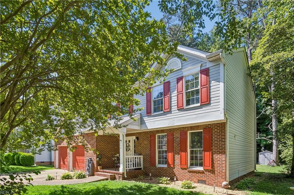 Photo of 312 Blacksmith Arch, Yorktown, VA 23693 (MLS # 10634159)