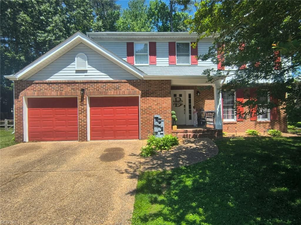 Photo of 312 Blacksmith Arch, Yorktown, VA 23693 (MLS # 10634159)