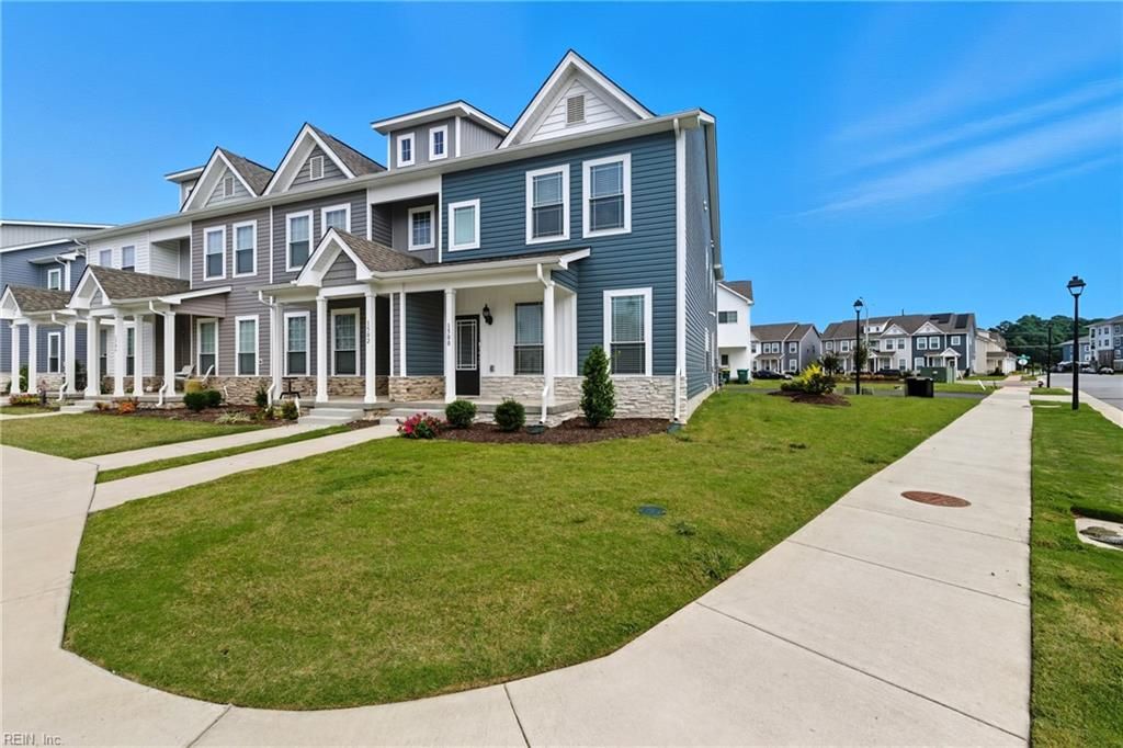 Photo of 1500 Auckland Court, Newport News, VA 23608 (MLS # 10611633)