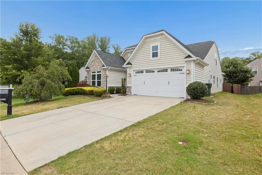 Photo of 525 Caroline Circle, Williamsburg, VA 23185 (MLS # 10639417)