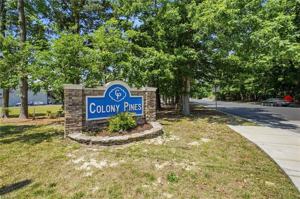 Photo of 806 Duncombe Lane, Newport News, VA 23608 (MLS # 10634047)