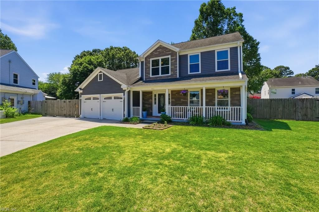 Photo of 806 Duncombe Lane, Newport News, VA 23608 (MLS # 10634047)