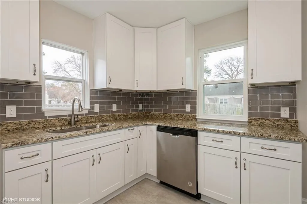 Norfolk, Virginia 23513, United States, 2 Bedrooms Bedrooms, ,1 BathroomBathrooms,Residential,Active,92846