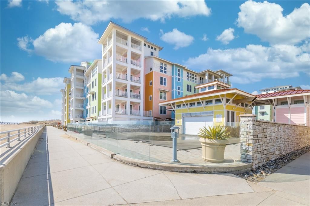 Photo of 3738 Sandpiper Road #314B, Virginia Beach, VA 23456 (MLS # 10625574)