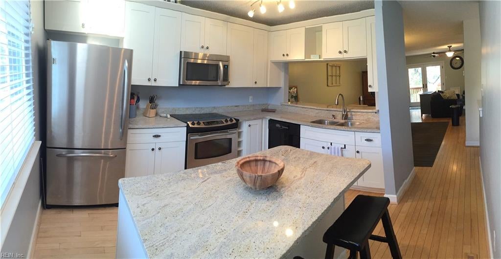 Photo of 2312 Kingbird Lane, Virginia Beach, VA 23455 (MLS # 10654405)