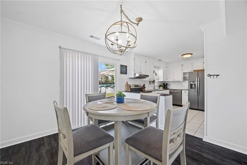 Newport News, Virginia 23602, United States, 5 Bedrooms Bedrooms, ,2 BathroomsBathrooms,Residential,Active,88790