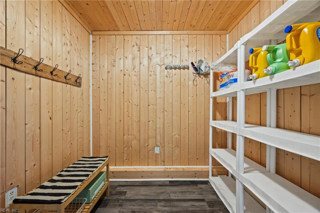 Newport News, Virginia 23602, United States, 5 Bedrooms Bedrooms, ,2 BathroomsBathrooms,Residential,Active,88790