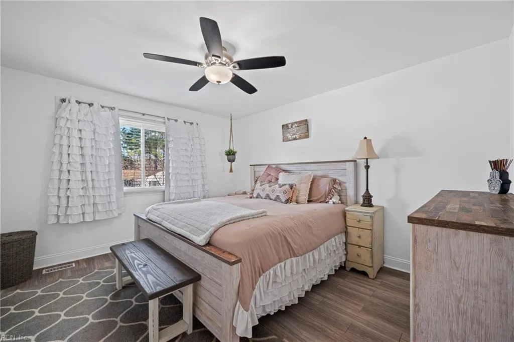 Newport News, Virginia 23602, United States, 5 Bedrooms Bedrooms, ,2 BathroomsBathrooms,Residential,Active,88790