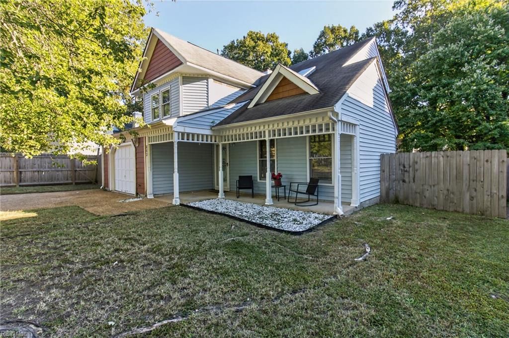 Photo of 882 Belvoir Circle, Newport News, VA 23608 (MLS # 10606798)