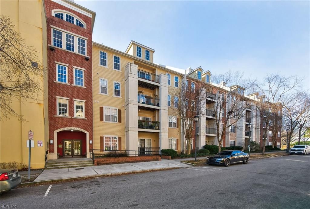 Photo of 1400 Granby Street #421, Norfolk, VA 23510 (MLS # 10619078)