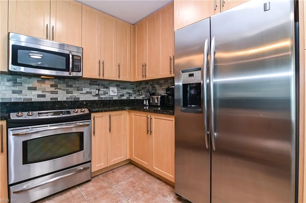 Virginia Beach, Virginia 23456, United States, 3 Bedrooms Bedrooms, ,2 BathroomsBathrooms,Residential,Active,136871