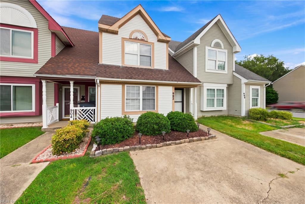Photo of 902 Pocahontas Court, Smithfield, VA 23430 (MLS # 10651477)