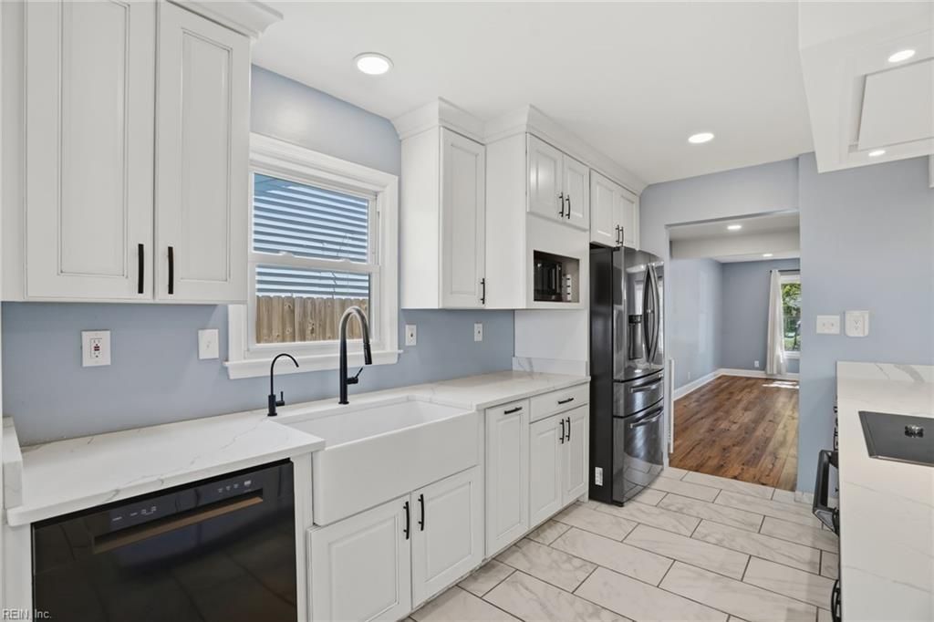 Photo of 2516 Dellwood Drive, Virginia Beach, VA 23454 (MLS # 10633139)