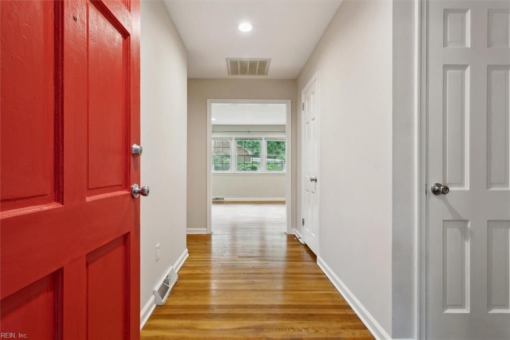 Photo of 121 Burnham Place, Newport News, VA 23606 (MLS # 10623547)