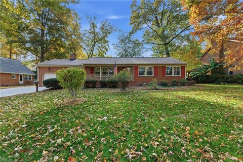 Photo of 537 Kerry Lake Drive, Newport News, VA 23602 (MLS # 10610198)