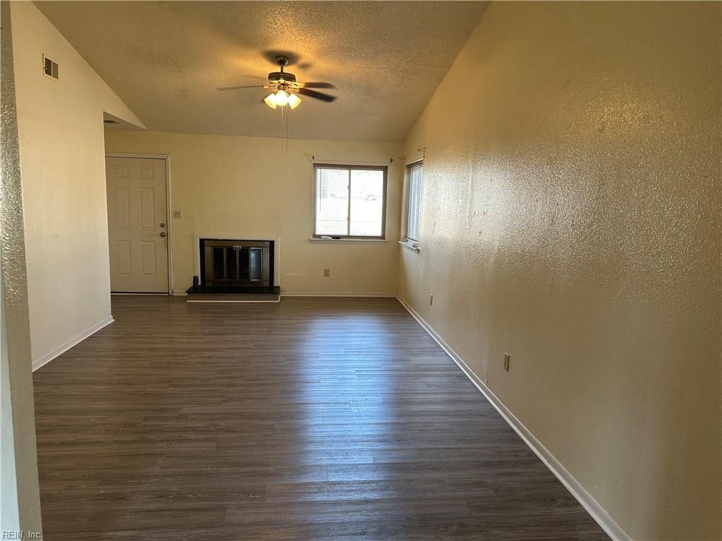 Photo of 3809 Peachtree Ln W Lane, Portsmouth, VA 23703 (MLS # 10618415)