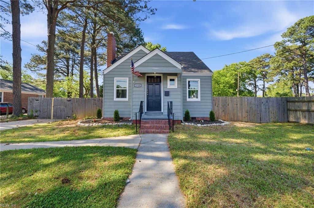 Photo of 3720 Turnpike Road, Portsmouth, VA 23701 (MLS # 10630137)