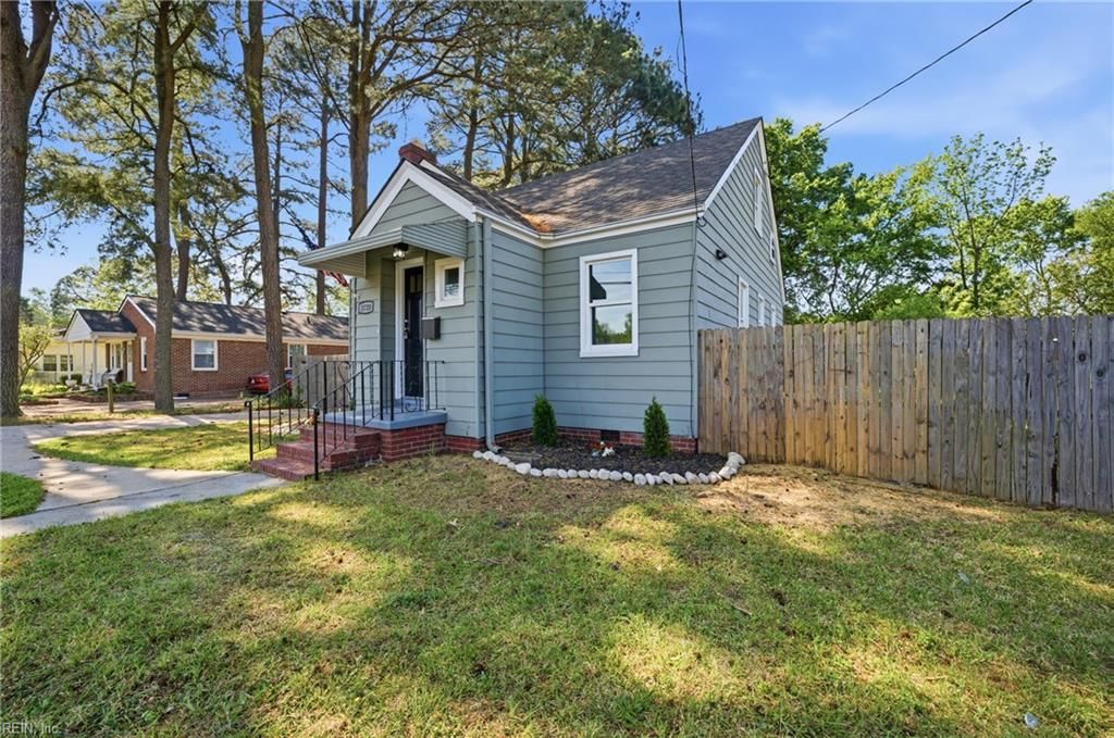 Photo of 3720 Turnpike Road, Portsmouth, VA 23701 (MLS # 10630137)