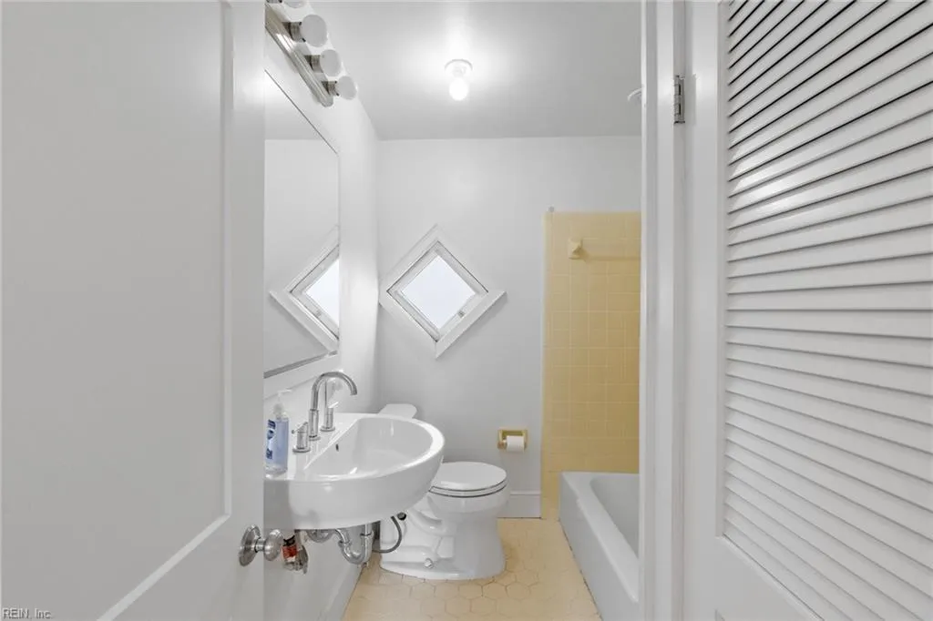 Norfolk, Virginia 23507, United States, ,Residential,Active,205769