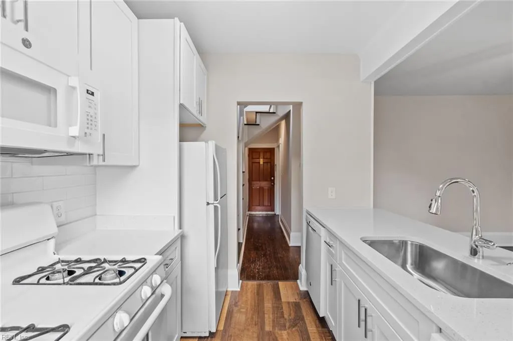 Norfolk, Virginia 23507, United States, ,Residential,Active,205769