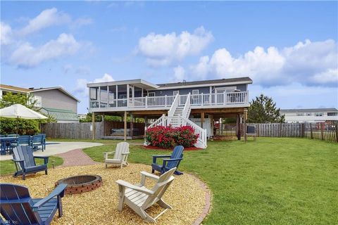 Photo of 3321 Sandpiper Road, Virginia Beach, VA 23456 (MLS # 10607384)