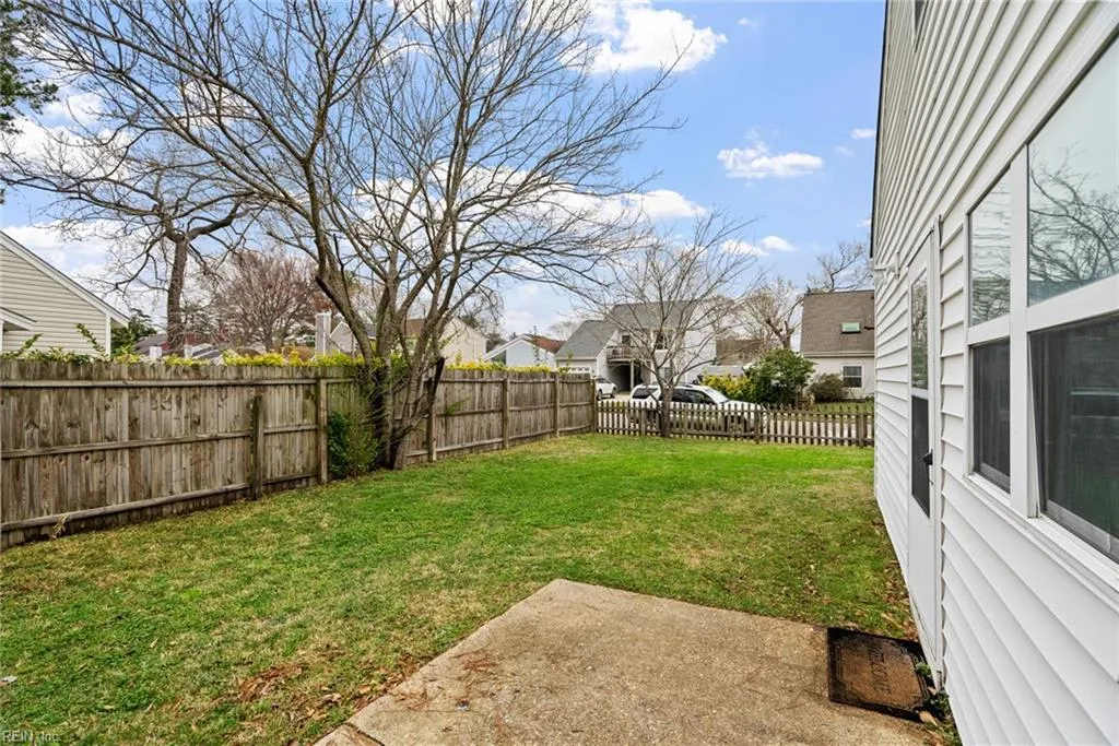 Virginia Beach, Virginia 23464, United States, 3 Bedrooms Bedrooms, ,2 BathroomsBathrooms,Residential,Pending,91106