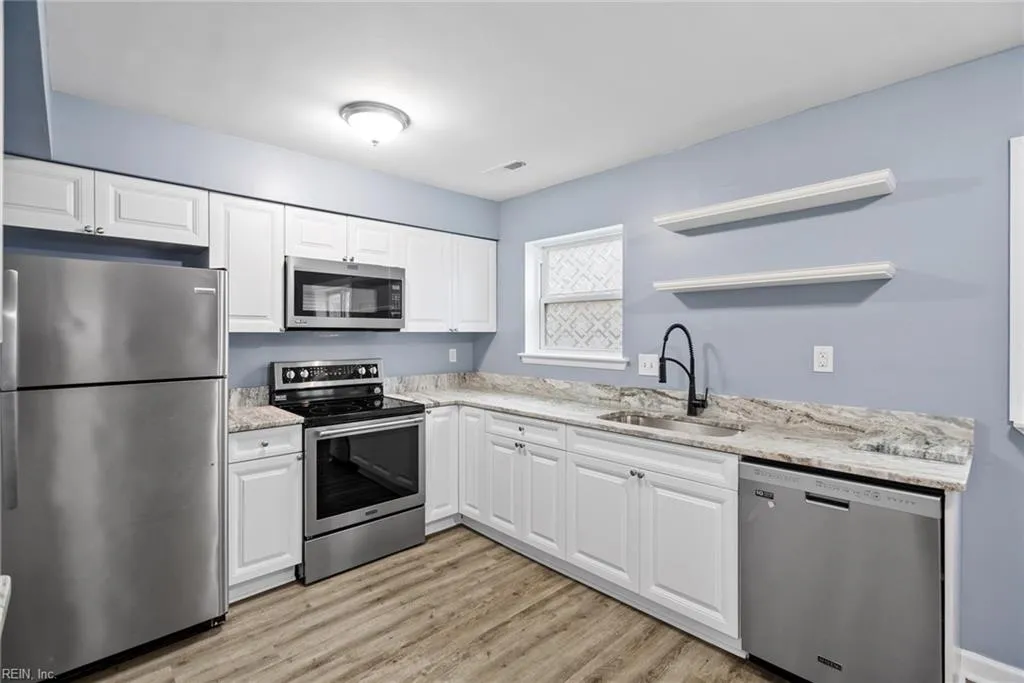 Virginia Beach, Virginia 23464, United States, 3 Bedrooms Bedrooms, ,2 BathroomsBathrooms,Residential,Pending,91106