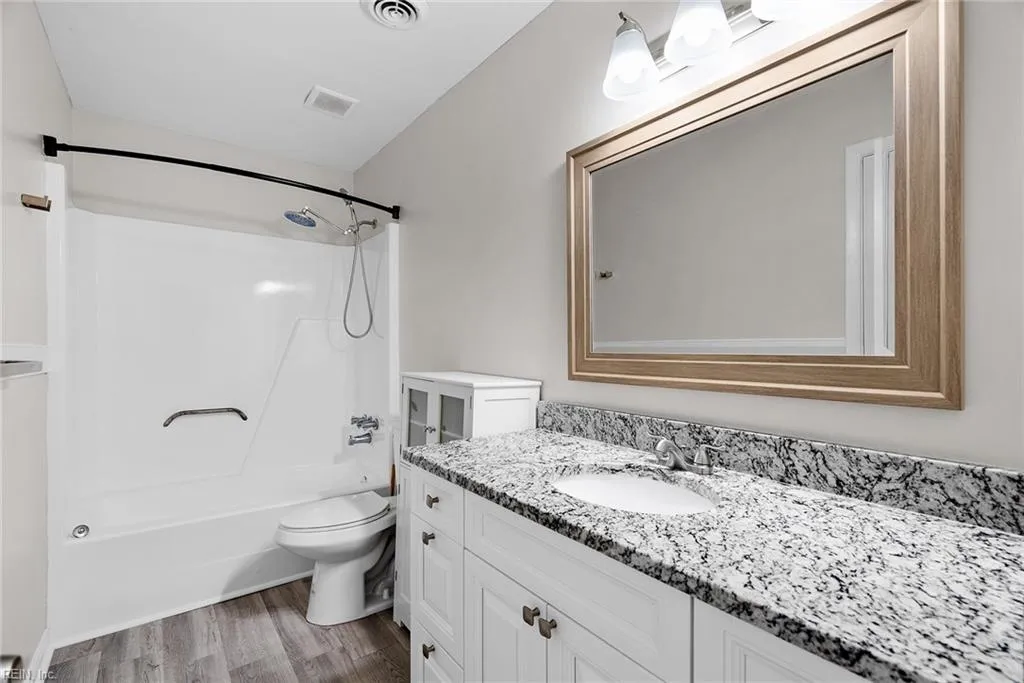 Virginia Beach, Virginia 23464, United States, 3 Bedrooms Bedrooms, ,2 BathroomsBathrooms,Residential,Pending,91106