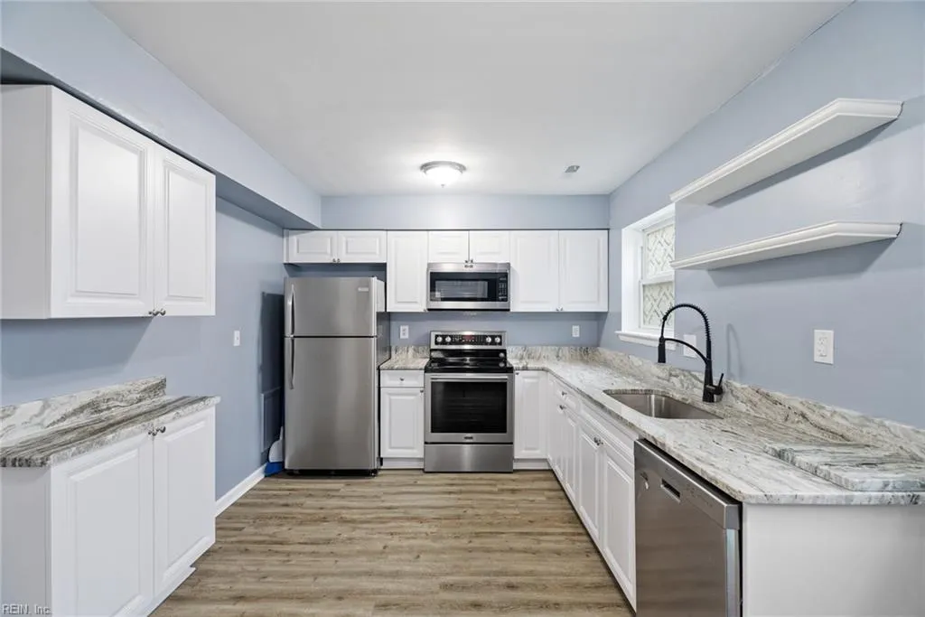 Virginia Beach, Virginia 23464, United States, 3 Bedrooms Bedrooms, ,2 BathroomsBathrooms,Residential,Pending,91106